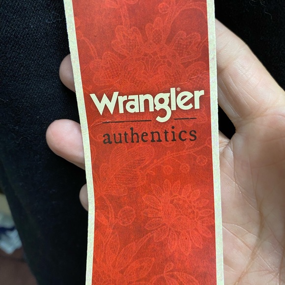 Wrangler Embellished Jean Jacket NWT Size XL - Picture 4 of 5